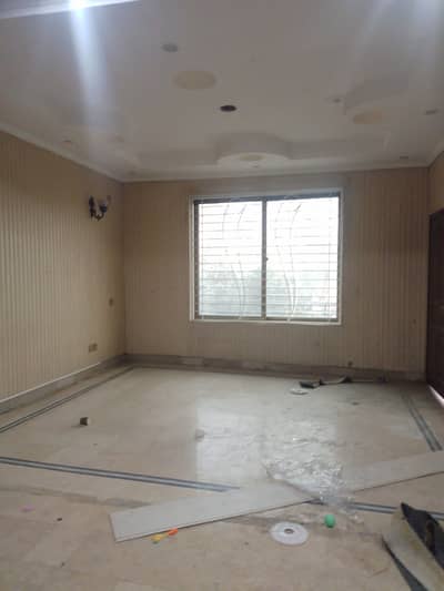 10 Marla Lower Portion For Rent