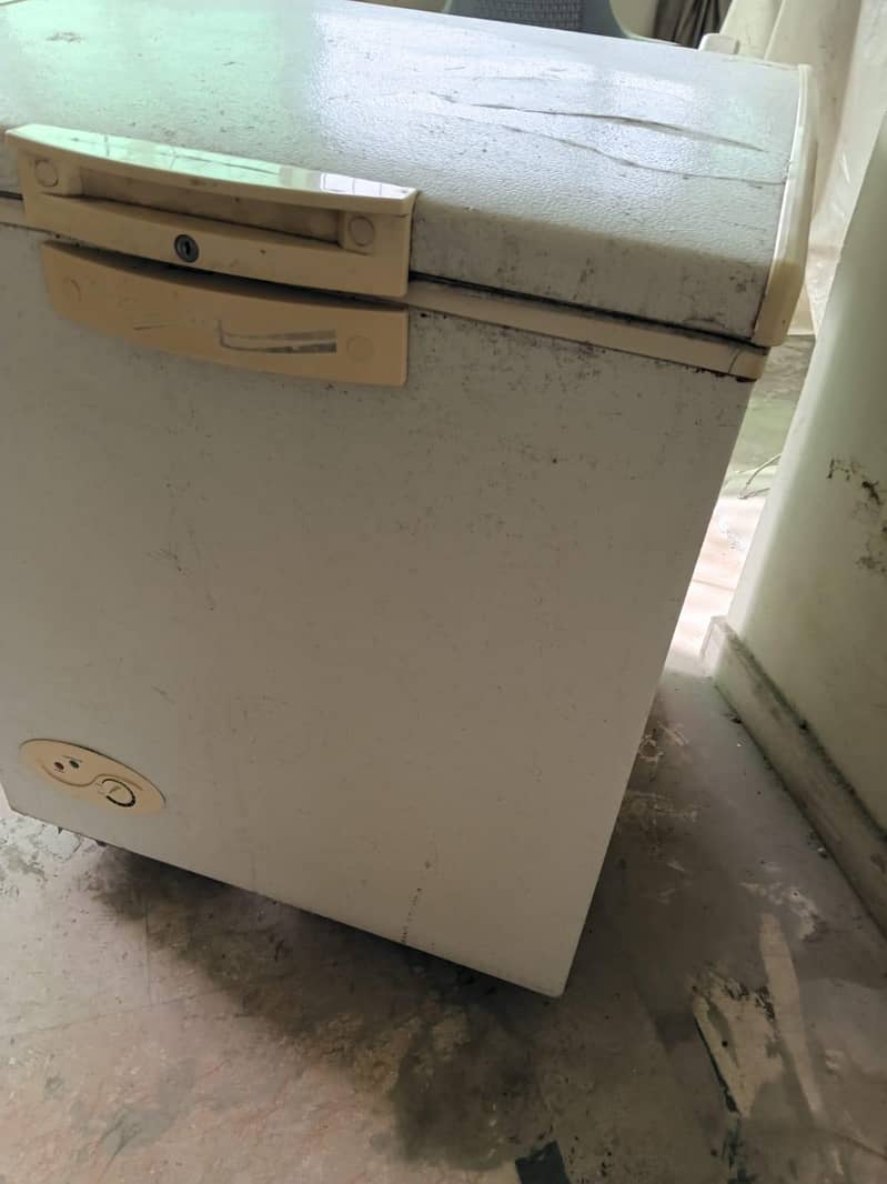 waves deep freezer 4