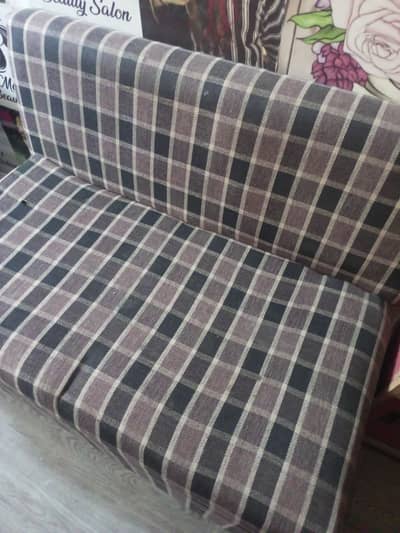 used sofa nd chairs