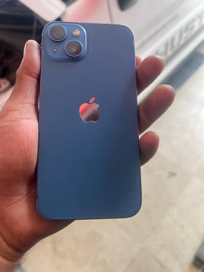Apple iPhone 13