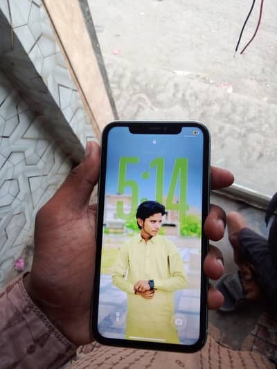 Apple iPhone 11  exchange only good device google and one plus