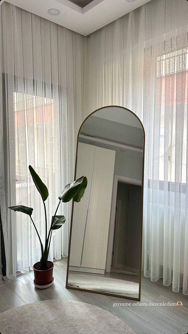 STAND MIRROR 1