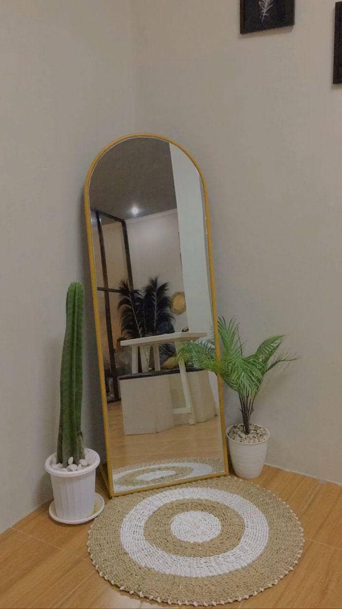 STAND MIRROR 3