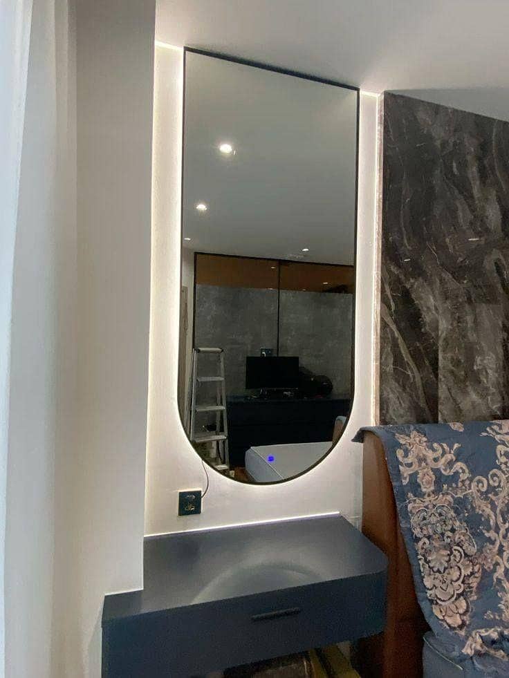 STAND MIRROR 12