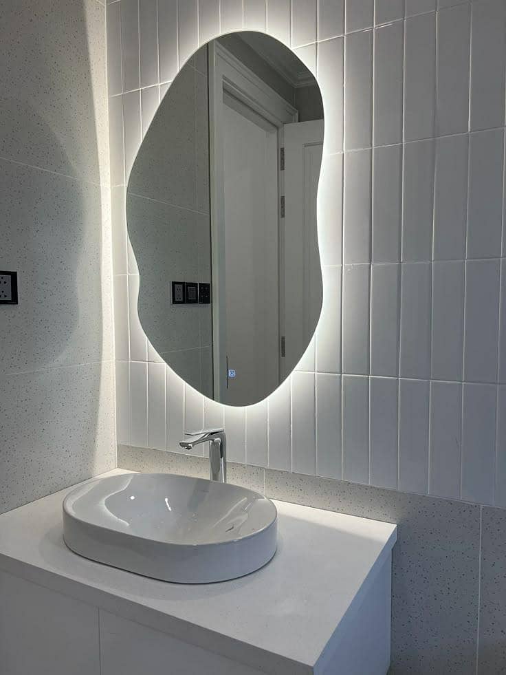 STAND MIRROR 16