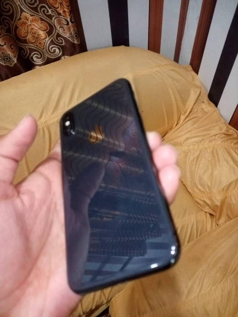 Apple iPhone X 0