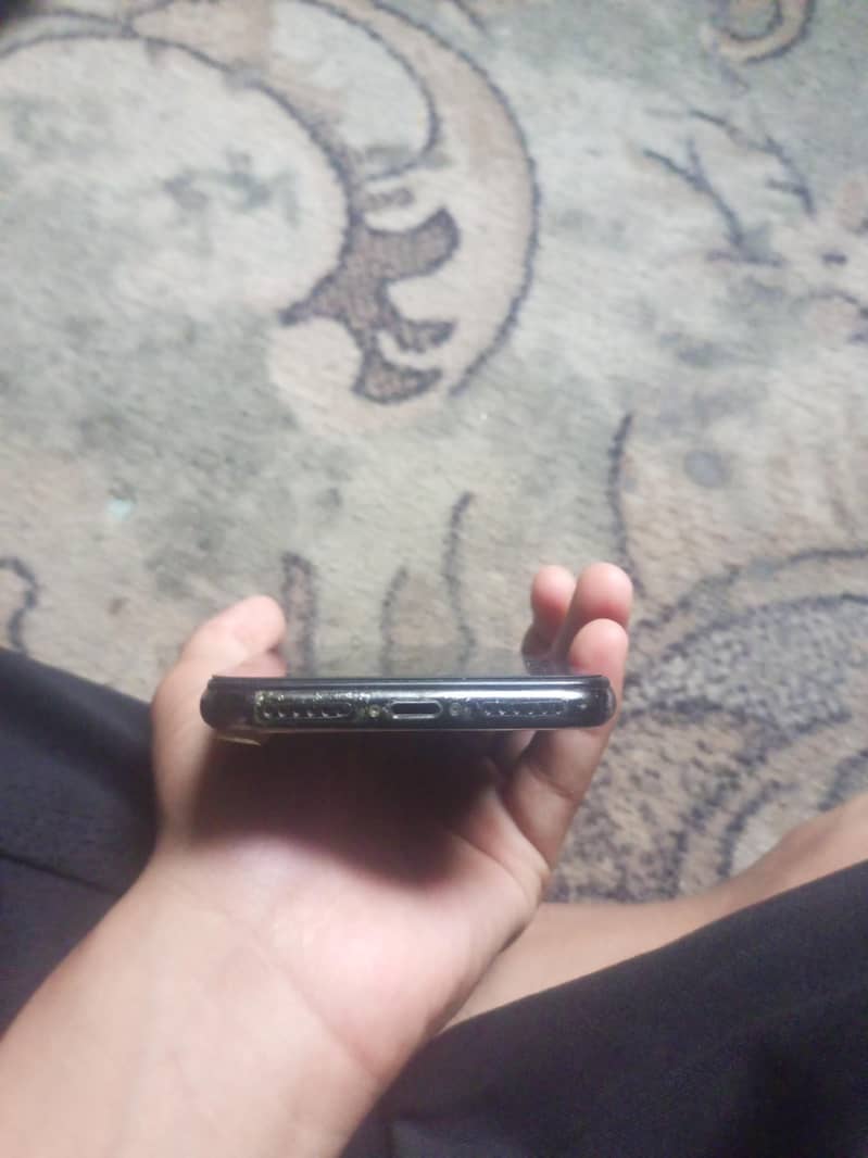 Apple iPhone X 1