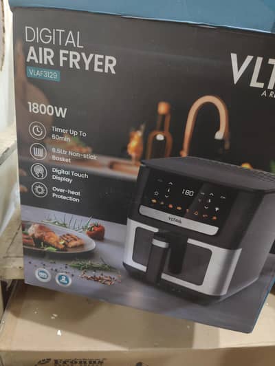DIGITAL AIR FRYER . VLAF3129