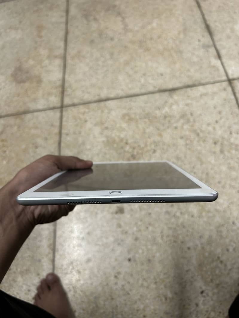 iPad 8 generation 3