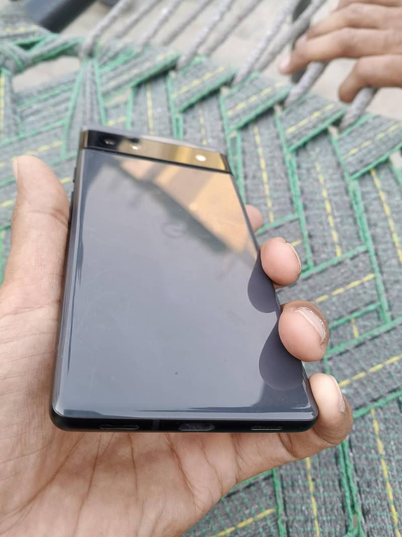 Google Pixel 6a 5