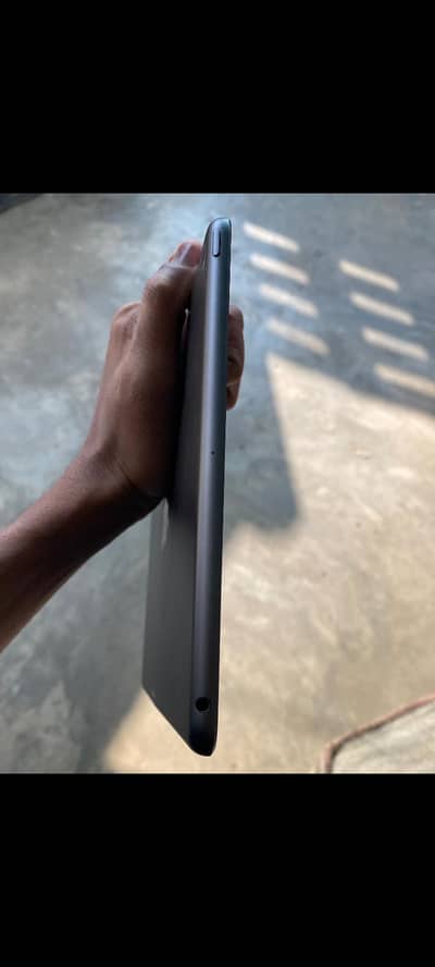 Ipad 7th generation 128gb
