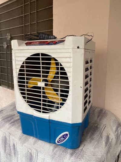 12v DC mini air-cooler for sale 1 month used
