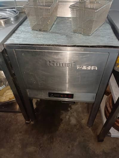 Commercial Gas Fryer for Sale/Heavy Duty Deep Fryer/Deep Fryer