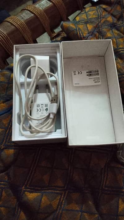 Vivo Y16