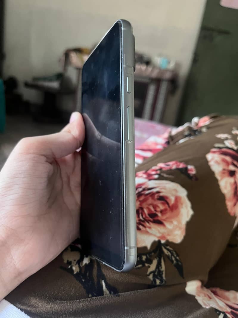Google Pixel 8 2