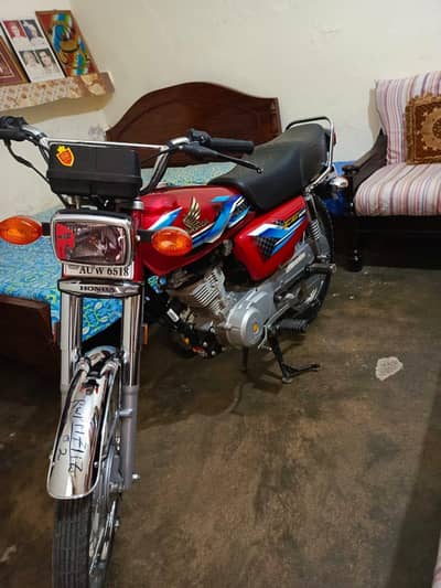 Honda 125 24 Model lush Condition Urgent sale
