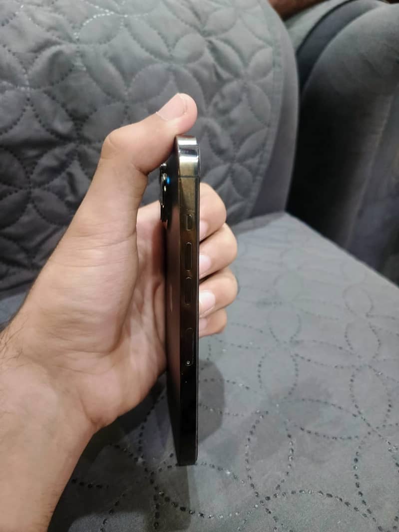 Apple iPhone 13 Pro 3