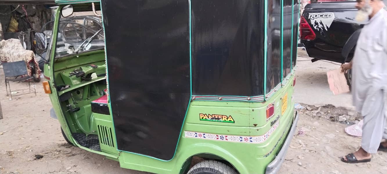 auto rickshaw 2