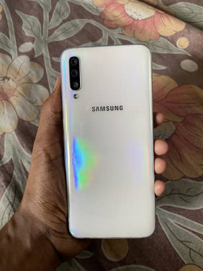Samsung Mobile A50