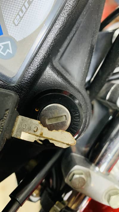 Honda CG 125 zong phr rapta krha 03112089356