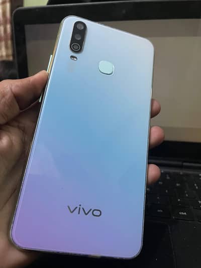 Vivo Y17