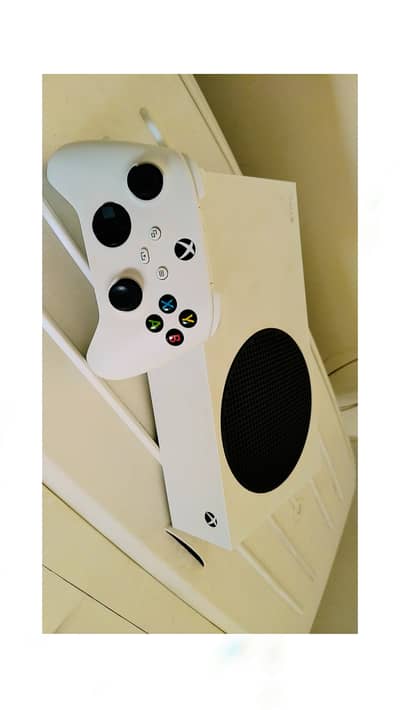Xbox Series S (with games)