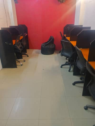 Furnised offices available 24/7 sequirty