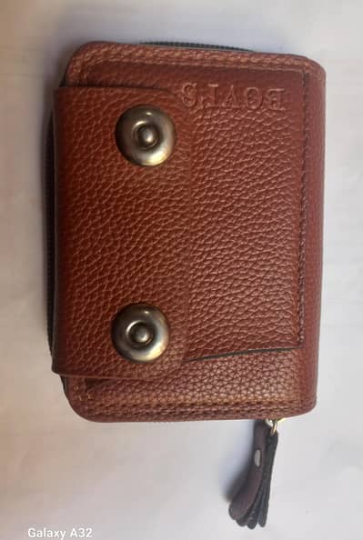 BOVI,S GENUINE WALLET LEATHER BROWN-USED