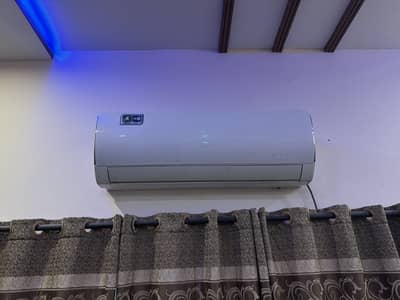 PEL 1.5 Ton Dc Inverter AC