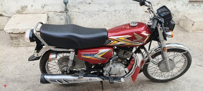 125 bike Lush condition