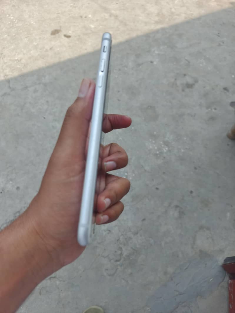 Apple iPhone 6 Plus 5