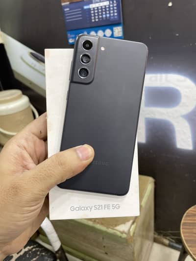 Samsung Mobile S21 FE