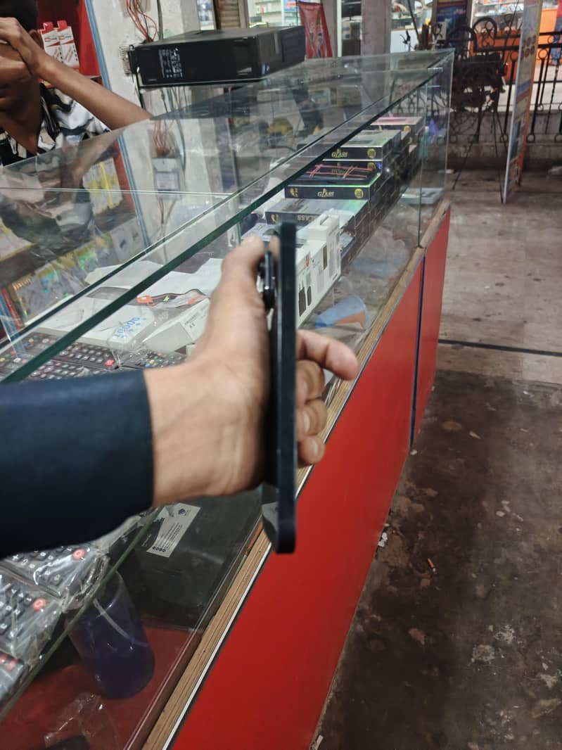 Apple iPhone 14 4