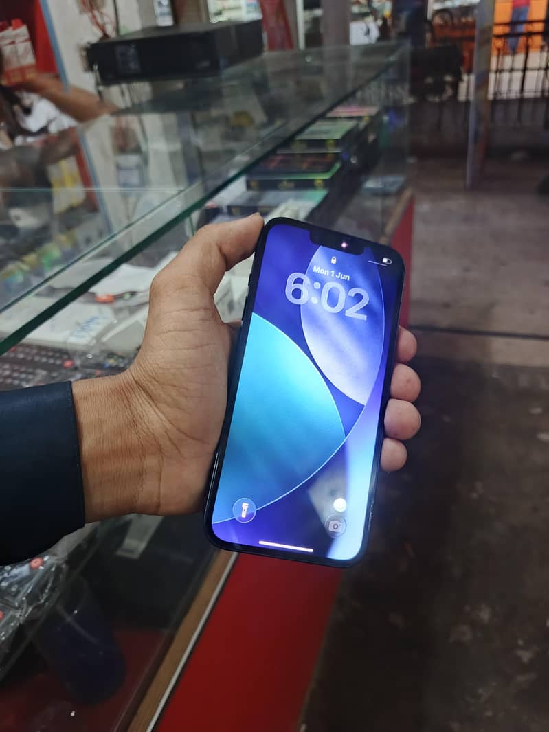 Apple iPhone 14 5