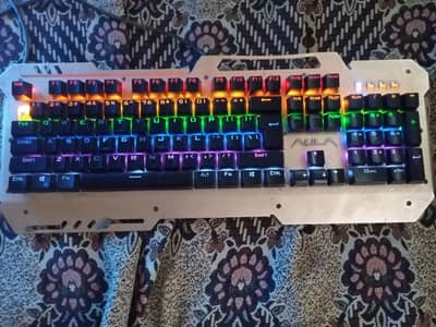 AULA LIGHTING KEYBOARD