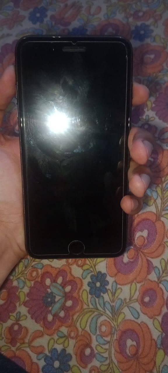 Apple iPhone 7 Plus 2
