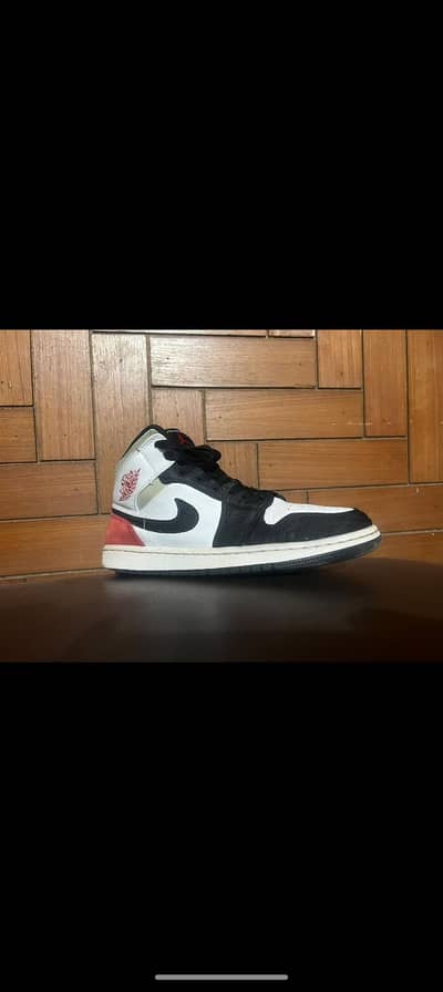 pre loved and thrifted sneakers