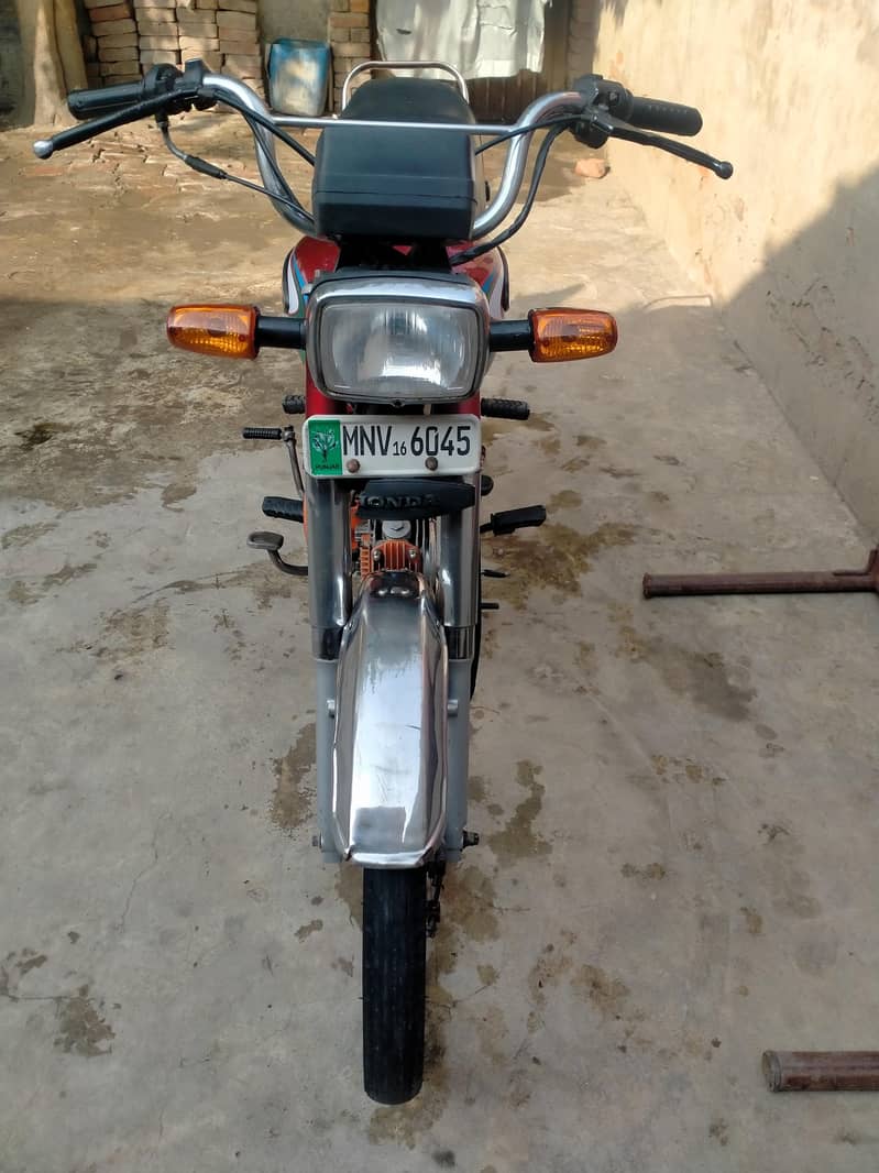 2016 model United 5