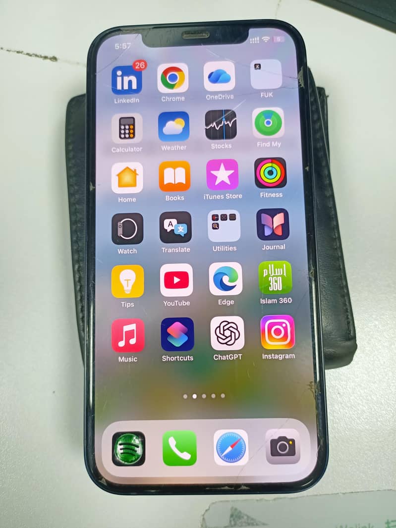 Apple iPhone 12 (Simple) 2