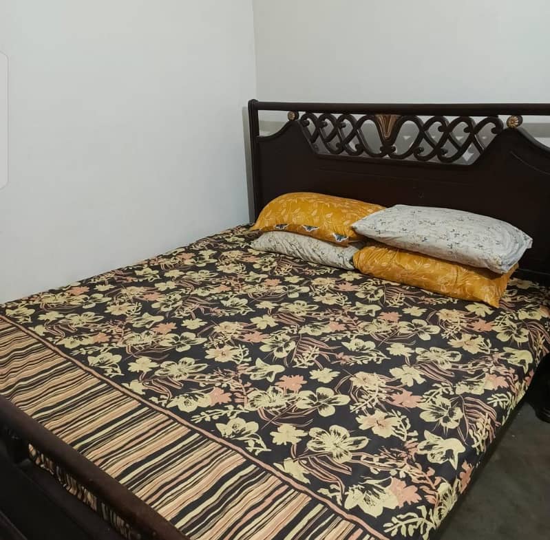 Double bed 0