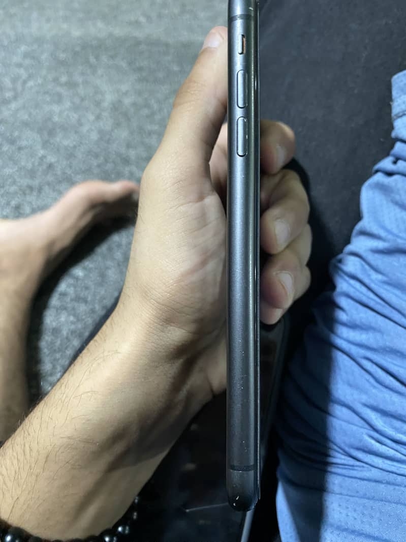 Apple iPhone 11 2