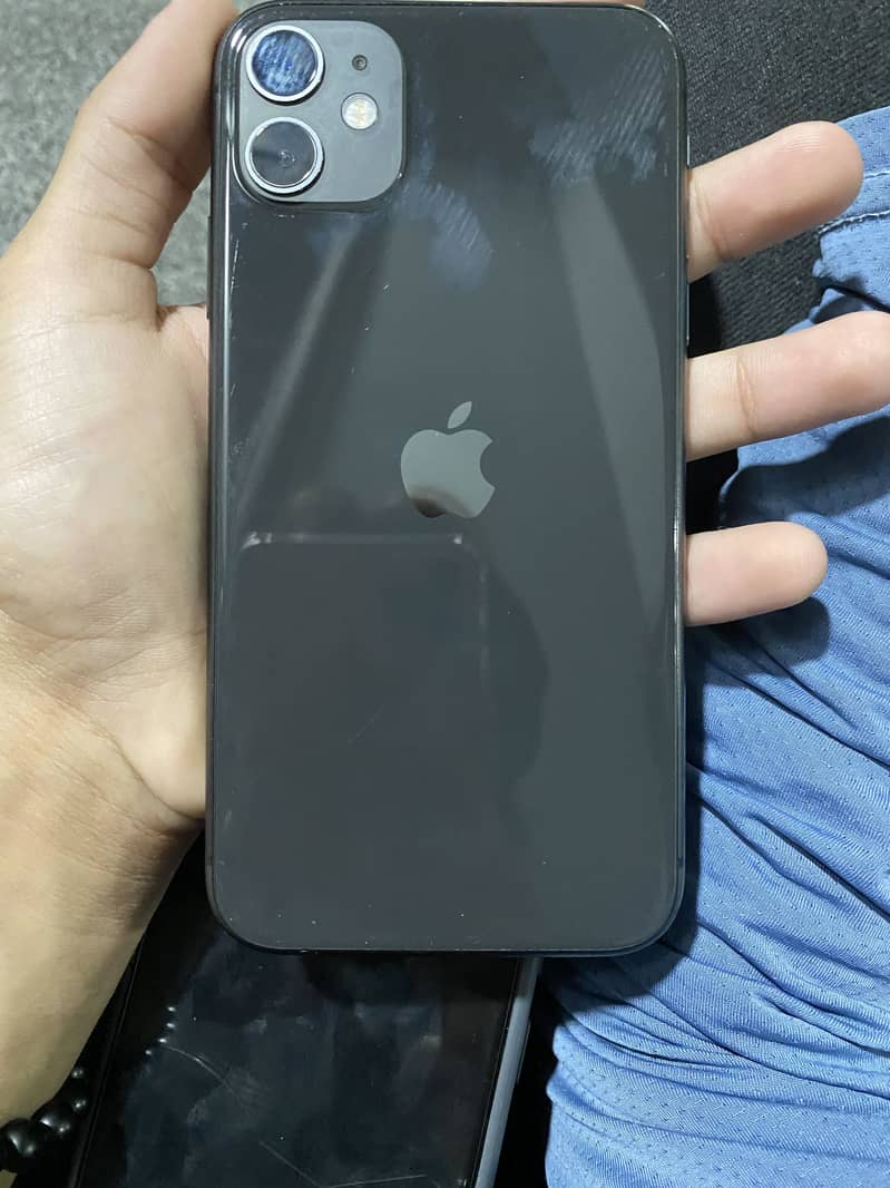 Apple iPhone 11 4