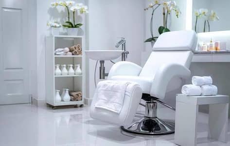 Need Female Staff In Spa Saloon WhatsApp 03472637428