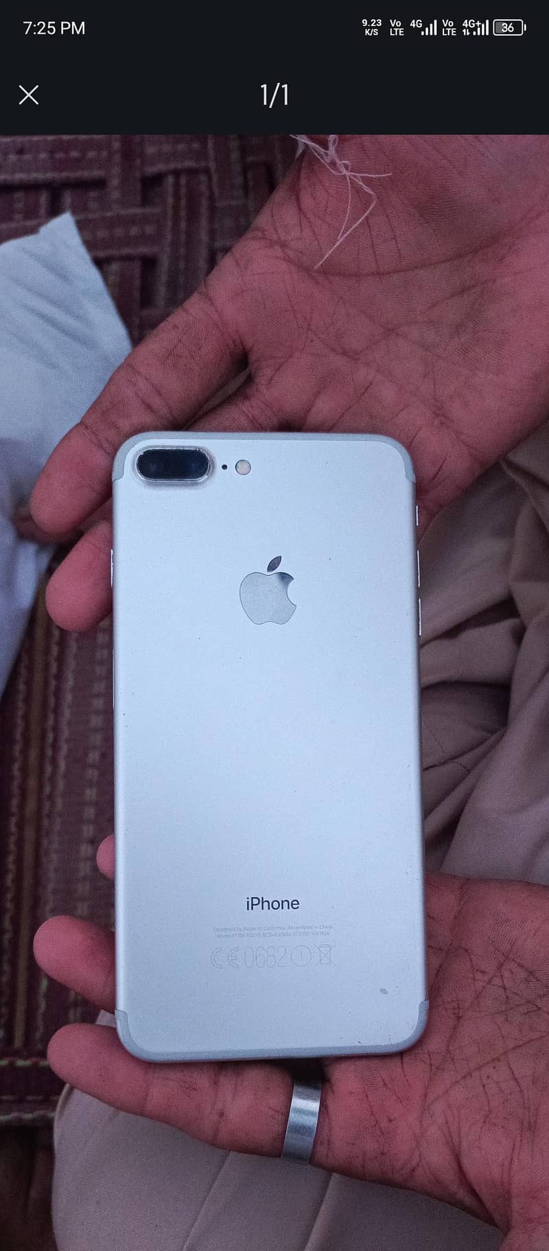 Apple iPhone 7 Plus 0