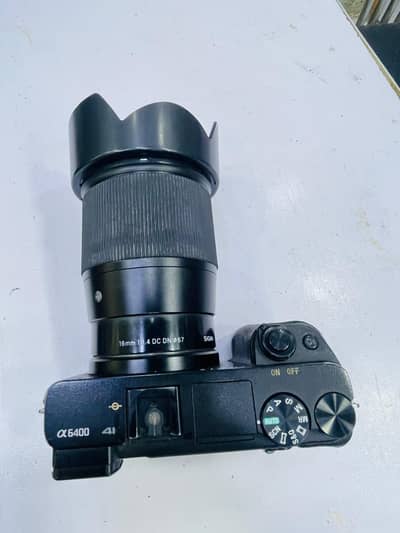 Camera sony 6400 with sigma 16mm for sale
