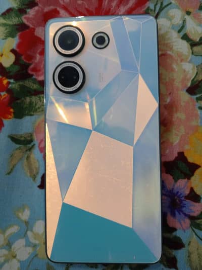Tecno CAMON 20 For Sale.