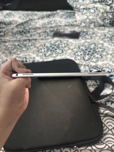 i pad pro 10.5 inch 64 Gb storage 60 fps pubg