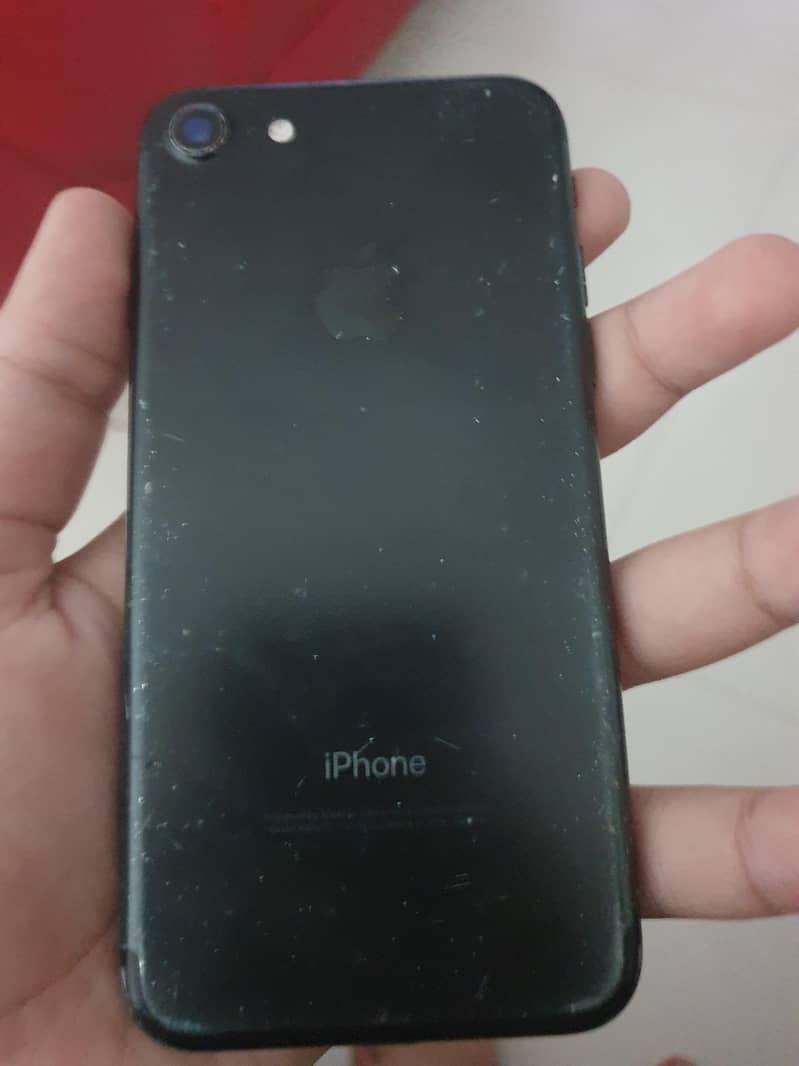 Apple iPhone 7 2