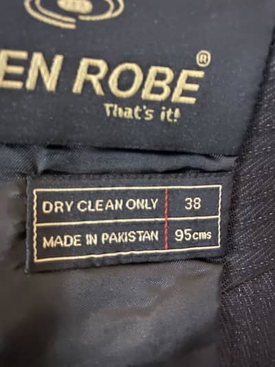 Eden Robe New 3 Piece Suit