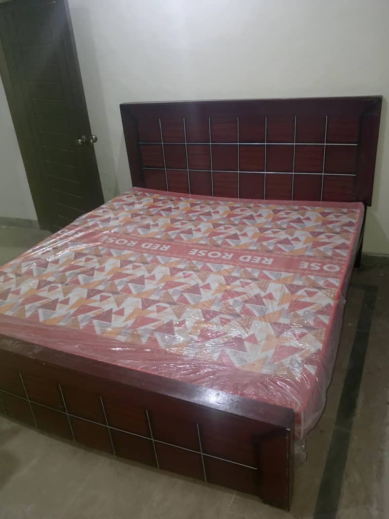 Double Bed 0